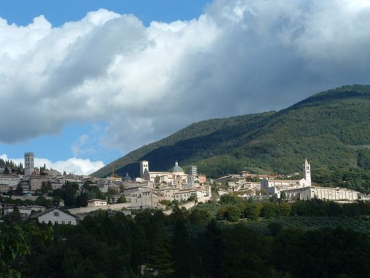 Assisi Assisi,sulle orme di san francesco